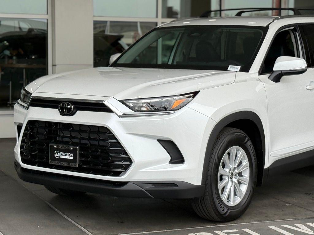 new 2026 Toyota Grand Highlander Hybrid car, priced at $51,863