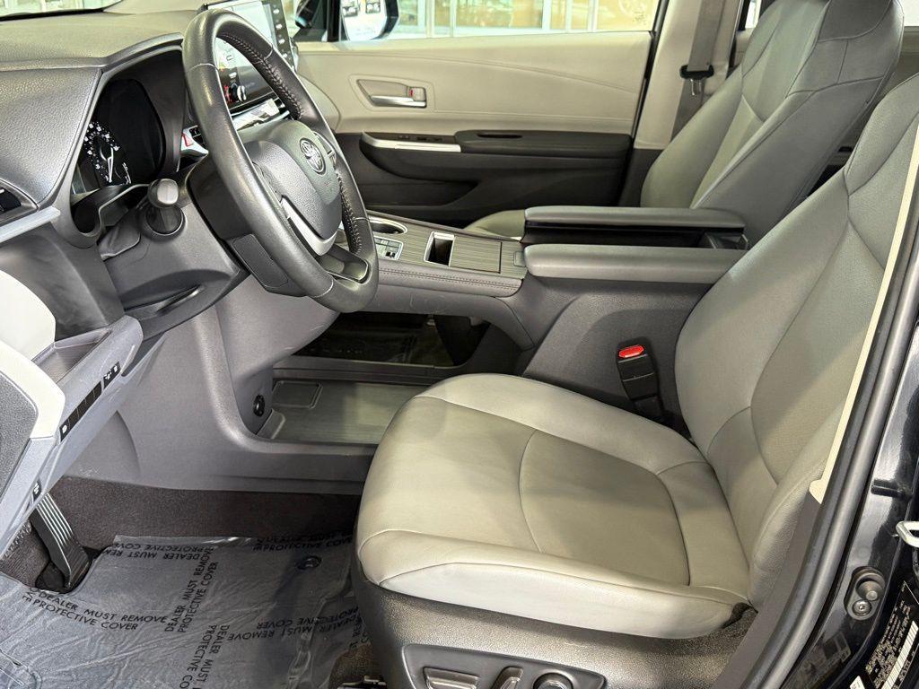 used 2024 Toyota Sienna car, priced at $45,788