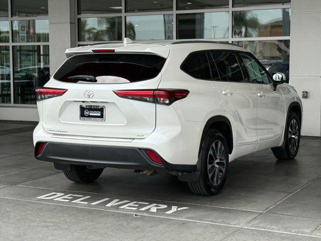 used 2020 Toyota Highlander car, priced at $31,888
