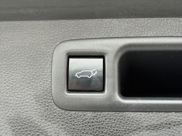 used 2020 Toyota Highlander car, priced at $30,868