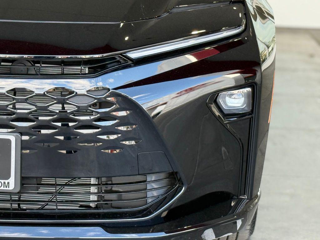 new 2025 Toyota Crown Signia car, priced at $45,965