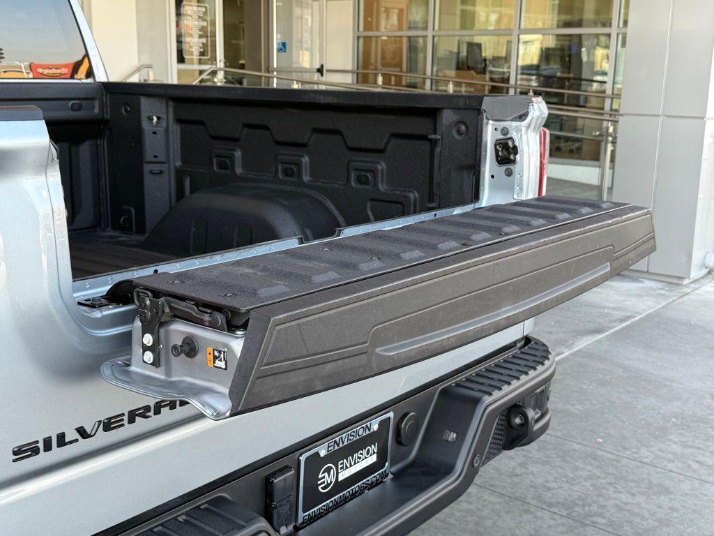 used 2024 Chevrolet Silverado 1500 car, priced at $60,187