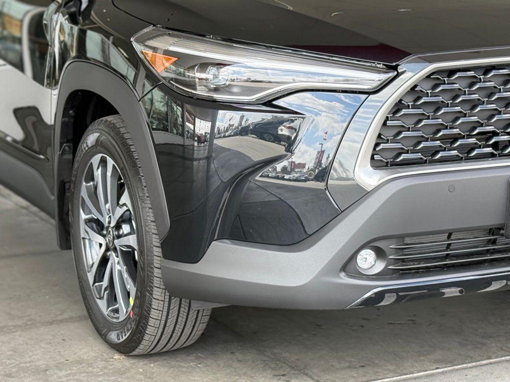 new 2025 Toyota Corolla Cross car, priced at $32,453