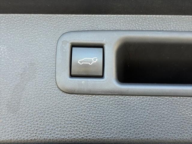 used 2023 Toyota Highlander car, priced at $38,605