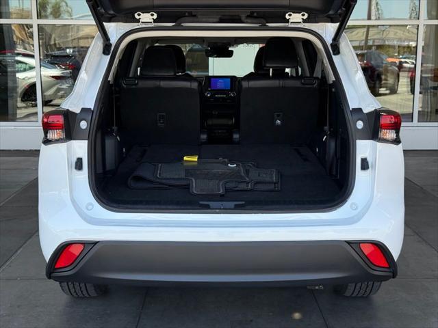 used 2023 Toyota Highlander car, priced at $38,605
