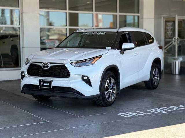 used 2023 Toyota Highlander car, priced at $38,605