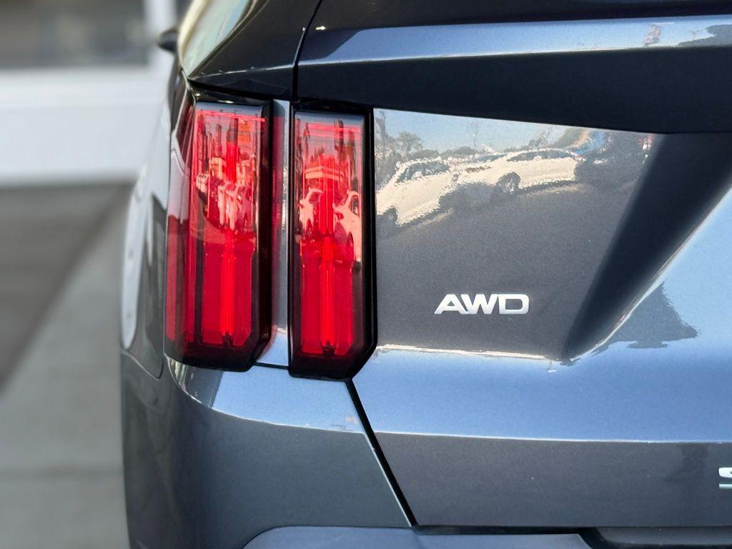 used 2022 Kia Sorento car, priced at $26,995