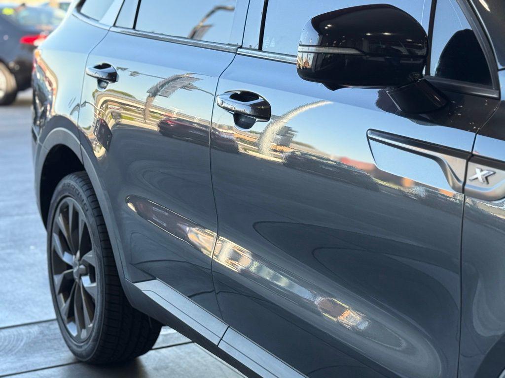 used 2022 Kia Sorento car, priced at $26,995