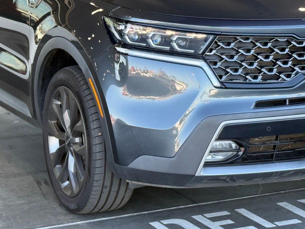 used 2022 Kia Sorento car, priced at $26,995