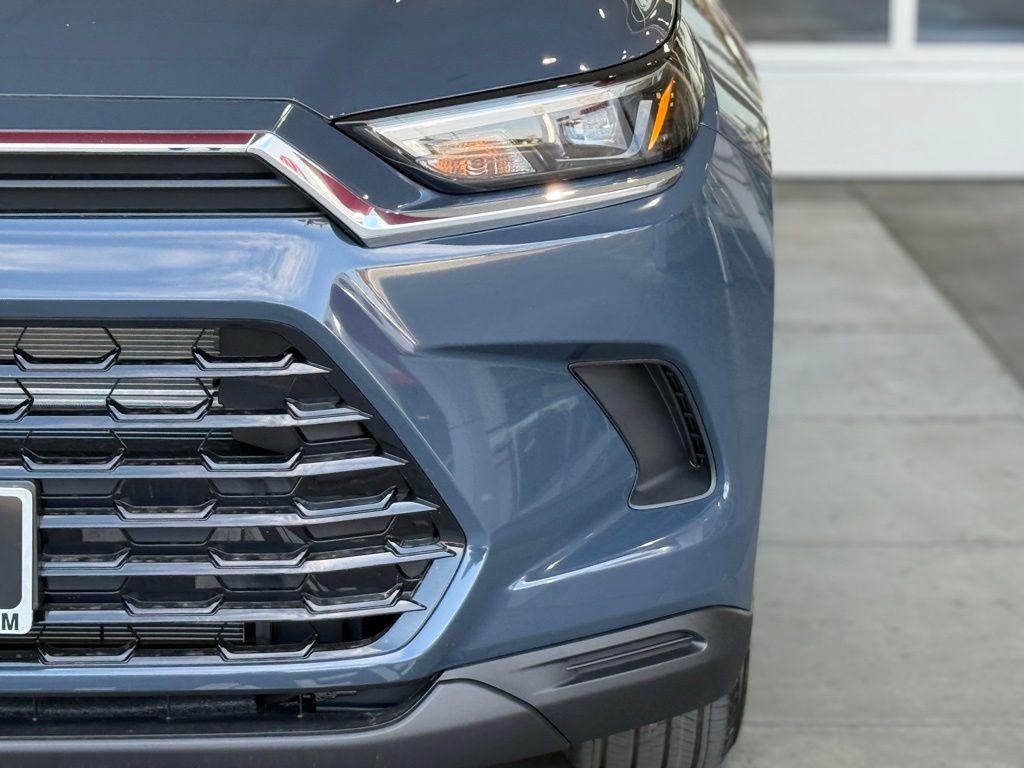 new 2026 Toyota Grand Highlander Hybrid car, priced at $51,432
