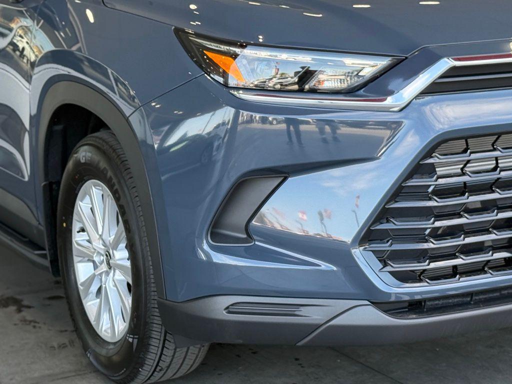 new 2026 Toyota Grand Highlander Hybrid car, priced at $51,432