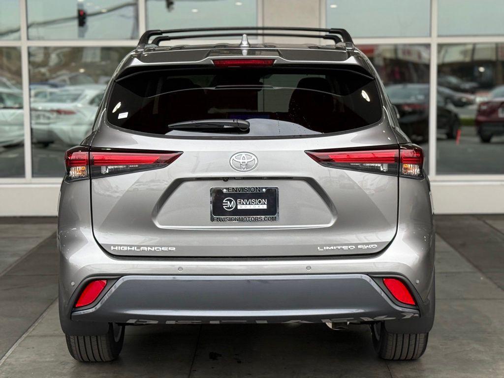 new 2026 Toyota Highlander car, priced at $50,677
