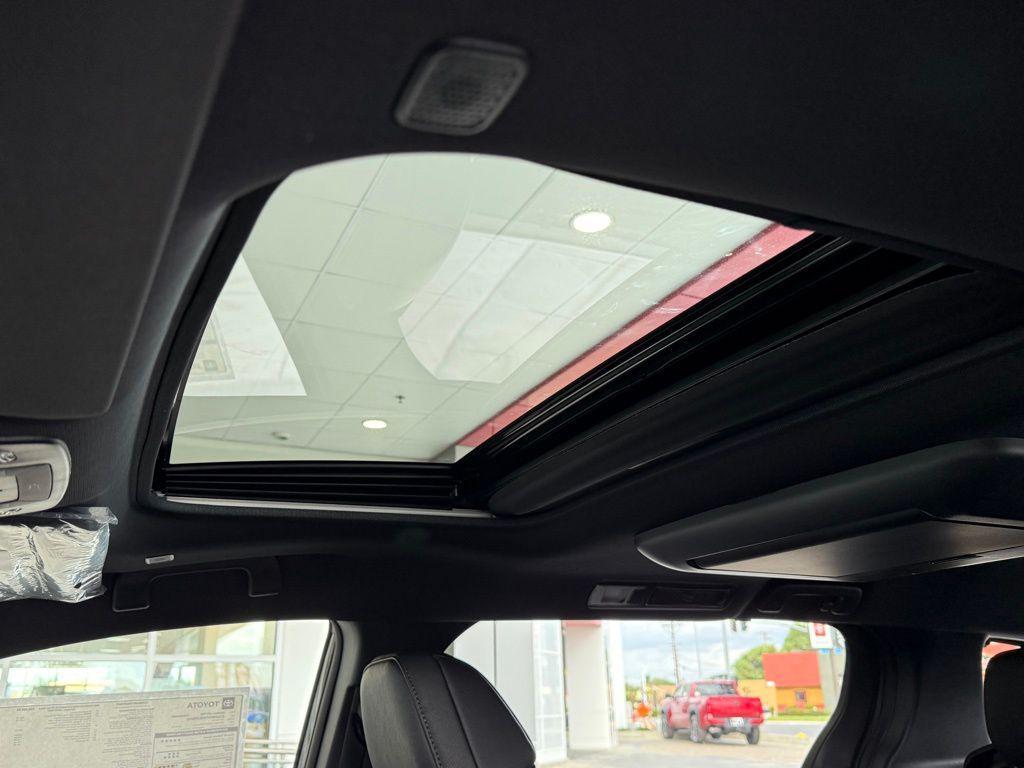 new 2025 Toyota Sienna car, priced at $54,949