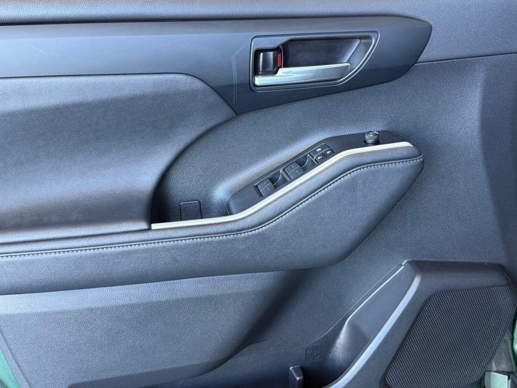 used 2024 Toyota Highlander car, priced at $37,672