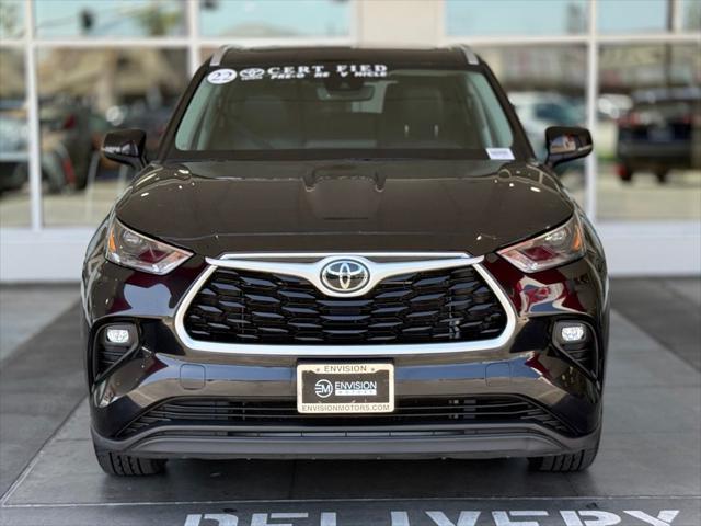 used 2022 Toyota Highlander car, priced at $34,067