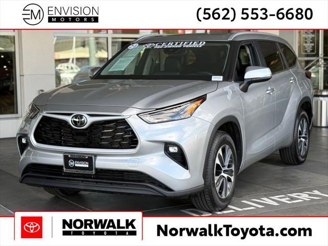 used 2024 Toyota Highlander car, priced at $44,289