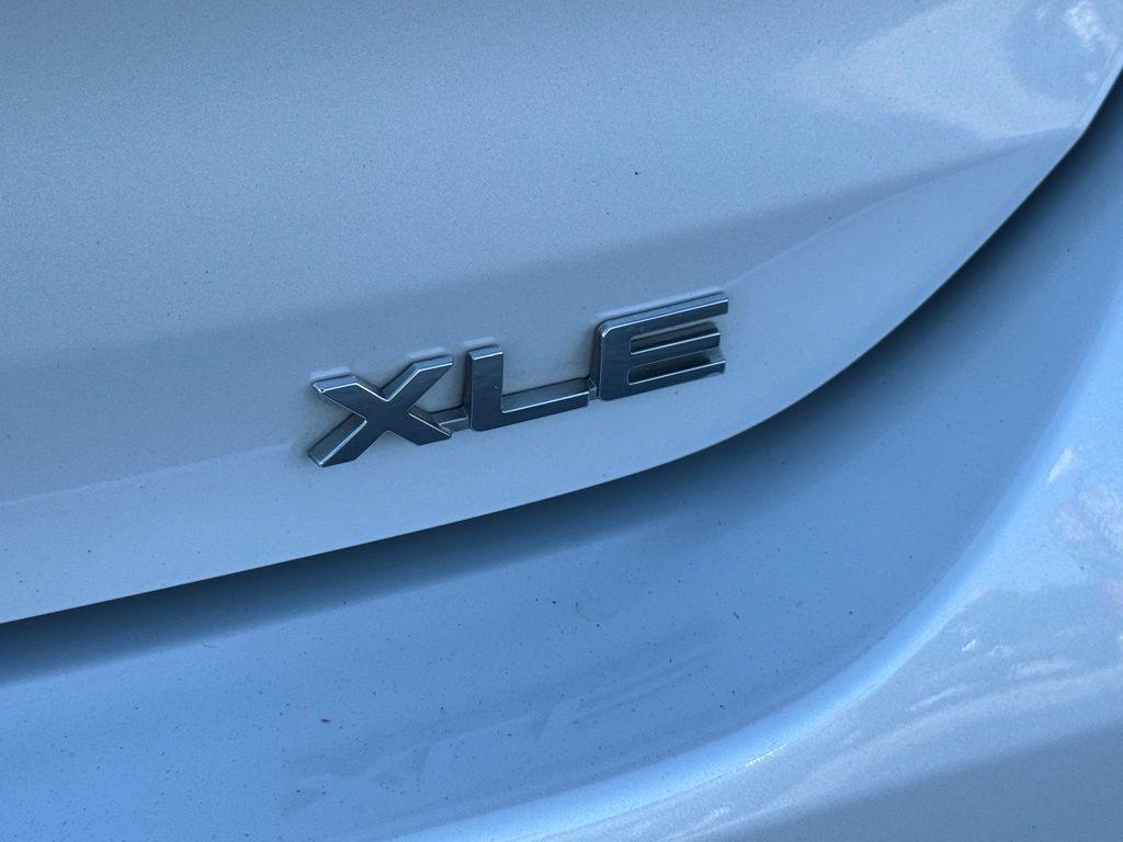 used 2023 Toyota Highlander car, priced at $31,919