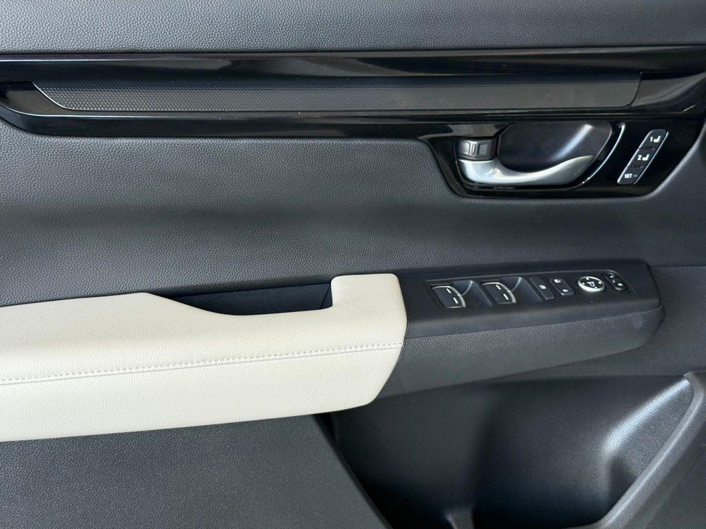 used 2023 Honda CR-V car, priced at $32,088