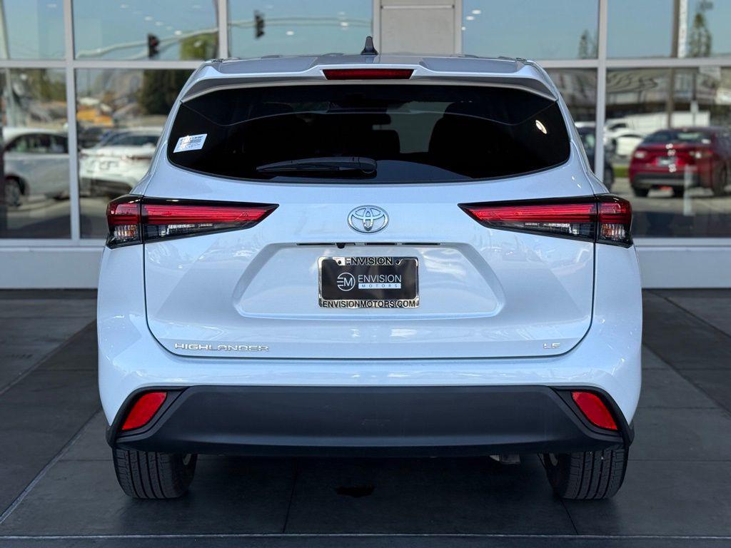 used 2022 Toyota Highlander car, priced at $28,488