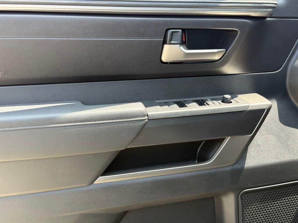 new 2025 Toyota Tundra car