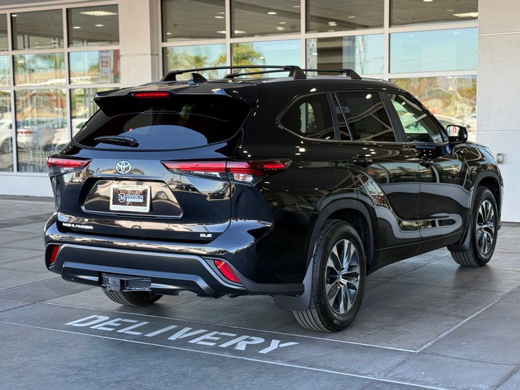 new 2025 Toyota Highlander car, priced at $47,802
