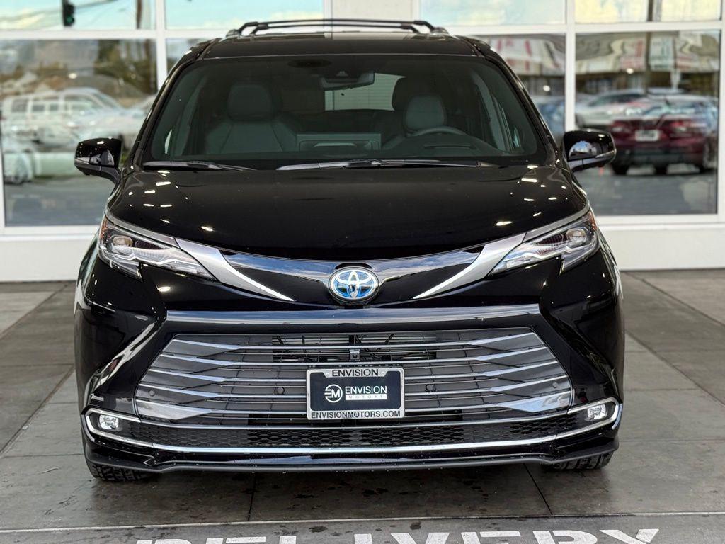 new 2025 Toyota Sienna car, priced at $60,634