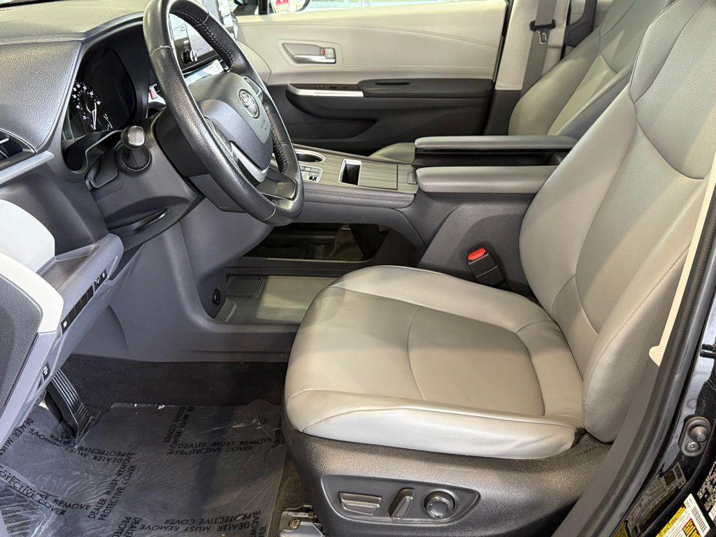 used 2022 Toyota Sienna car, priced at $42,588