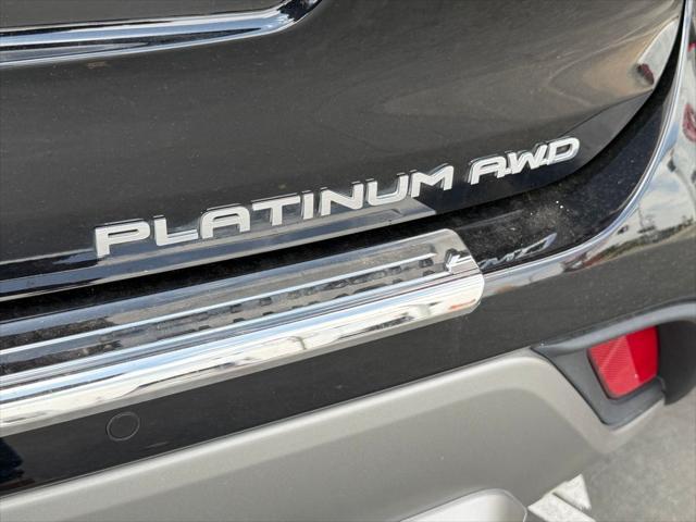 used 2022 Toyota Highlander car, priced at $40,515