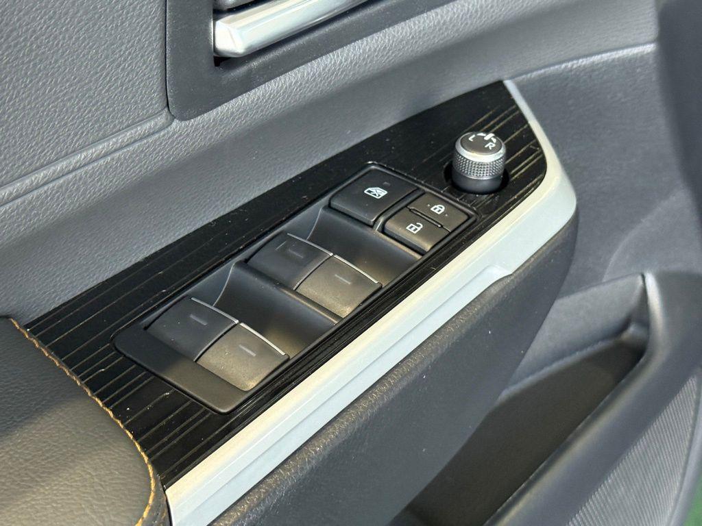 new 2025 Toyota Sienna car, priced at $52,375