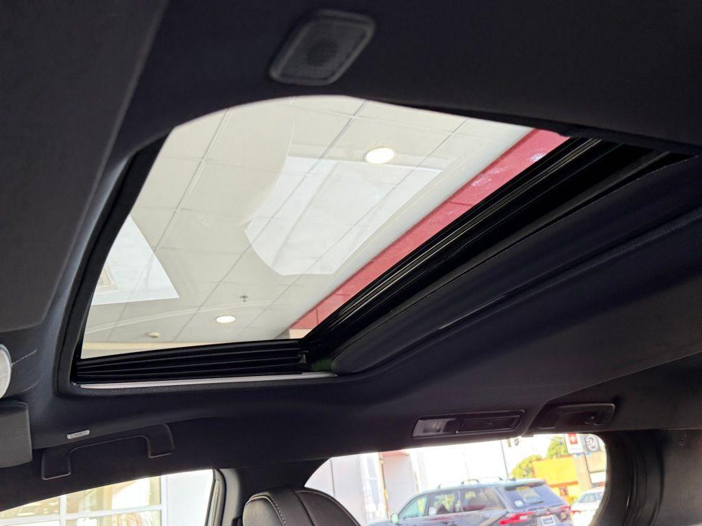 new 2025 Toyota Sienna car, priced at $52,375