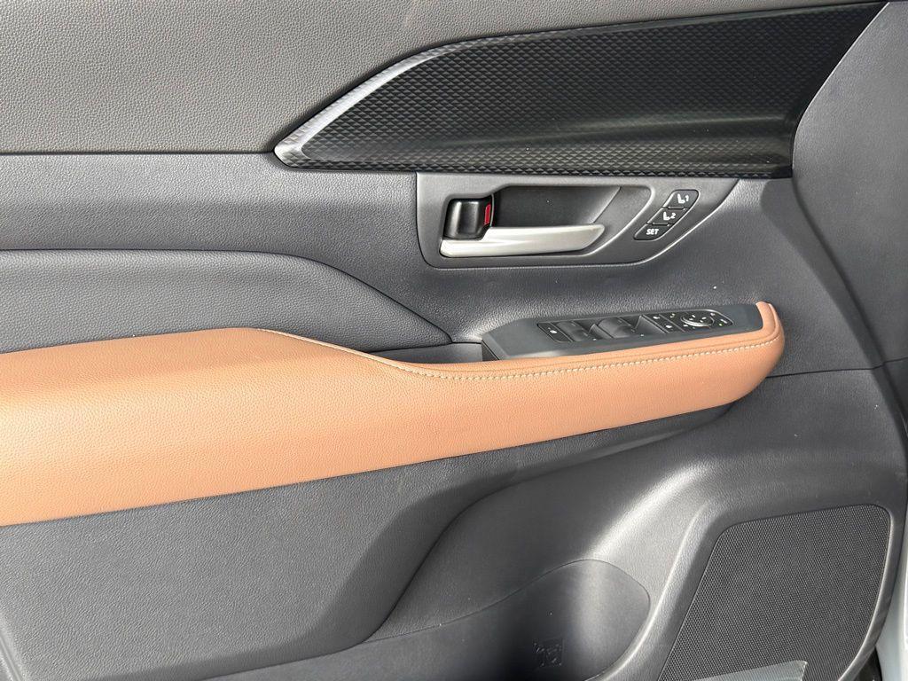 new 2026 Toyota Grand Highlander Hybrid car, priced at $63,743