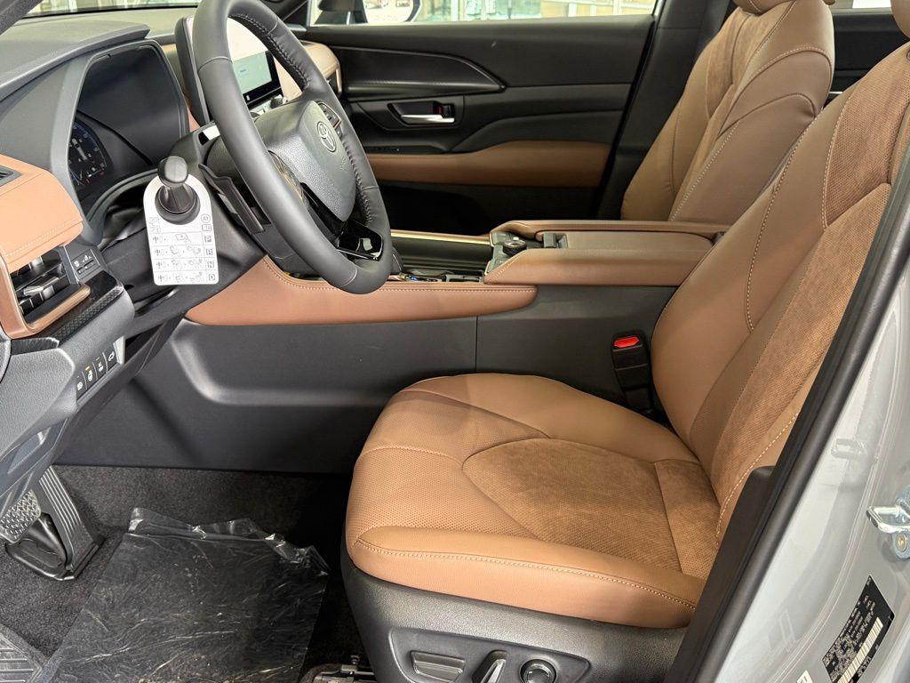 new 2026 Toyota Grand Highlander Hybrid car, priced at $63,743