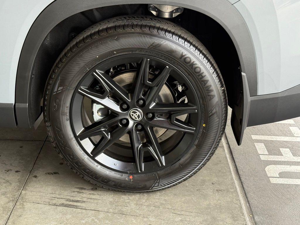 new 2026 Toyota Grand Highlander Hybrid car, priced at $63,743