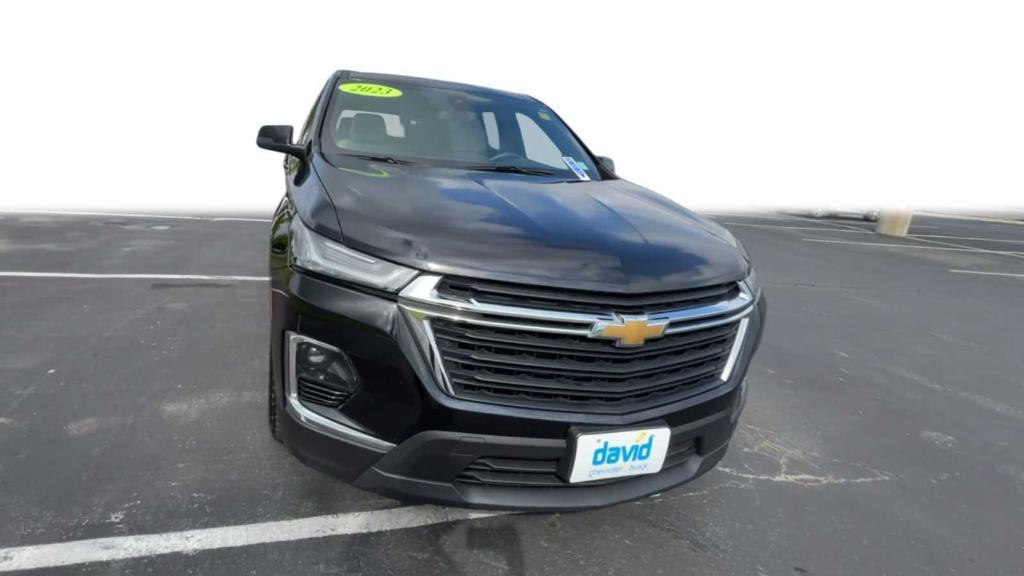 used 2023 Chevrolet Traverse car, priced at $27,488