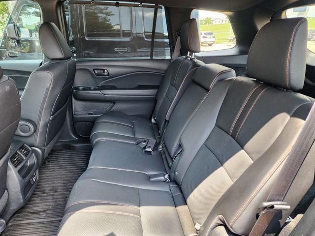 used 2022 Honda Passport car, priced at $33,179
