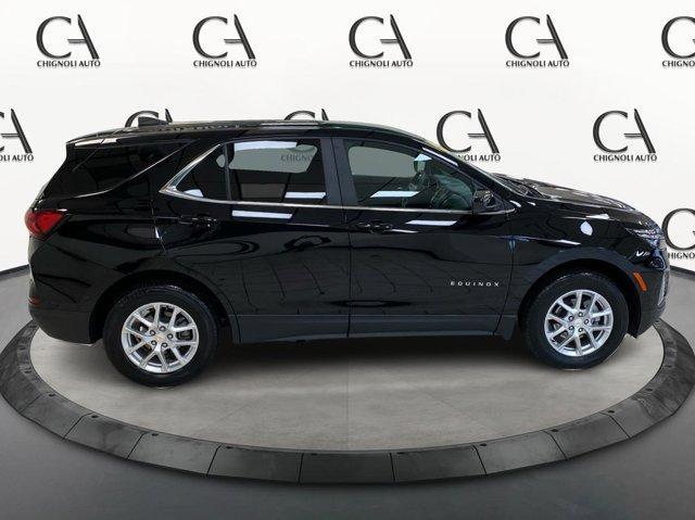 used 2022 Chevrolet Equinox car, priced at $25,000