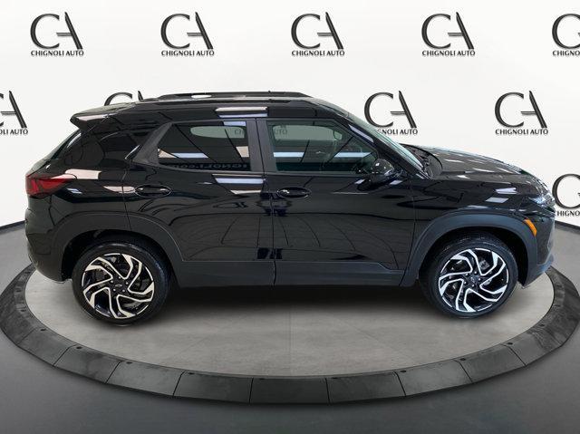 used 2025 Chevrolet TrailBlazer car, priced at $30,000