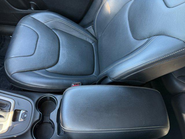 used 2014 Jeep Cherokee car, priced at $12,769