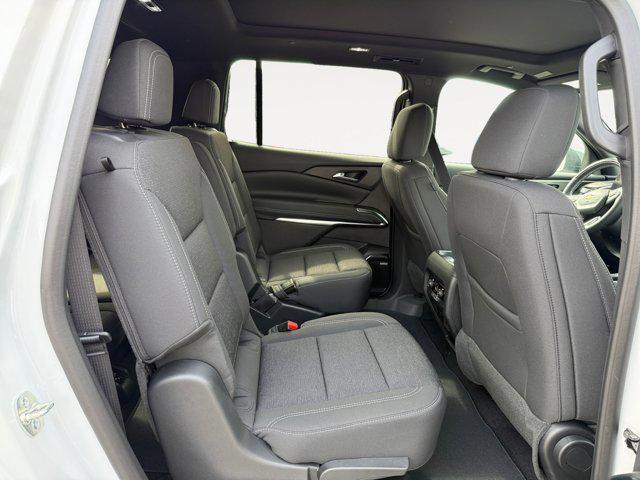 new 2025 Chevrolet Traverse car, priced at $51,030