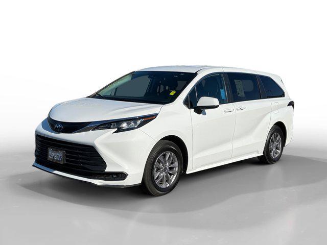 used 2023 Toyota Sienna car, priced at $35,886