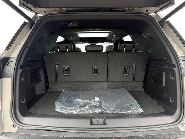new 2026 Chevrolet Traverse car, priced at $53,520