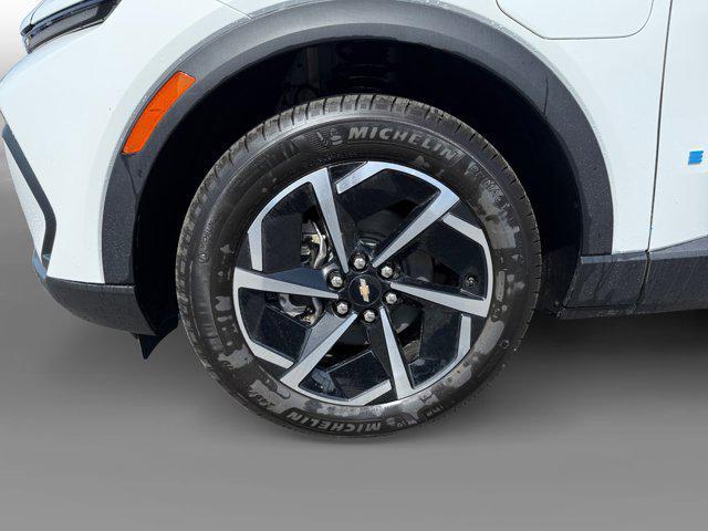 new 2025 Chevrolet Equinox EV car, priced at $32,995