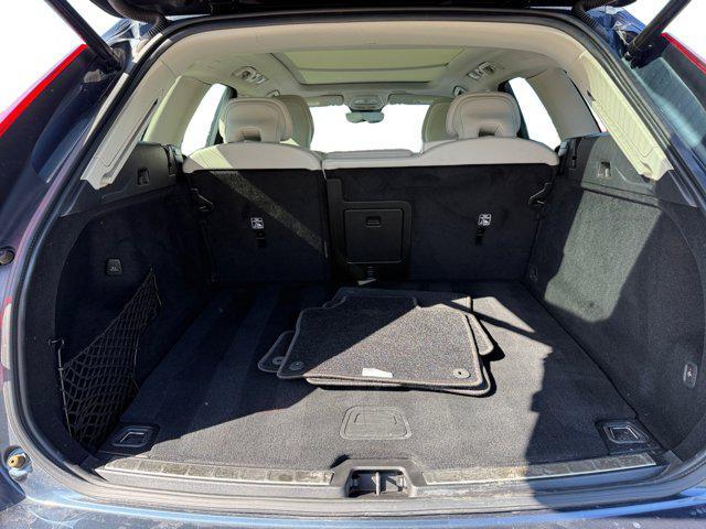 used 2022 Volvo XC60 Recharge Plug-In Hybrid car, priced at $41,898