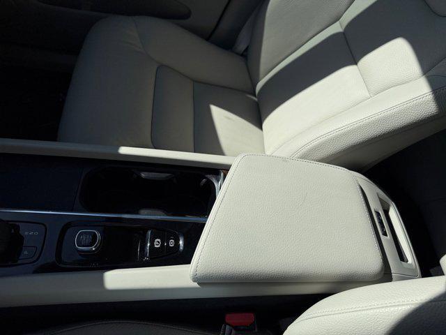 used 2022 Volvo XC60 Recharge Plug-In Hybrid car, priced at $41,898
