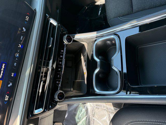 new 2025 Chevrolet Traverse car, priced at $44,595