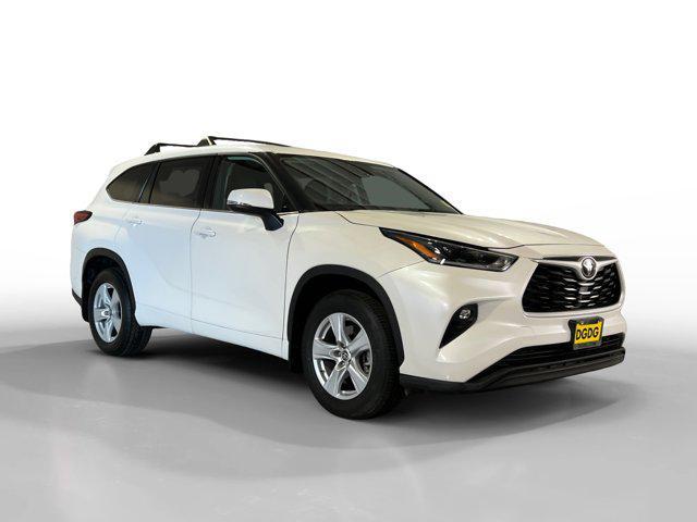 used 2021 Toyota Highlander car, priced at $28,919