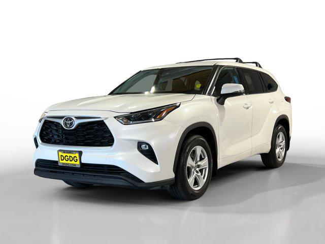 used 2021 Toyota Highlander car, priced at $28,919