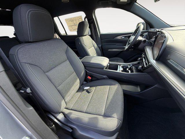 new 2026 Chevrolet Traverse car, priced at $46,205