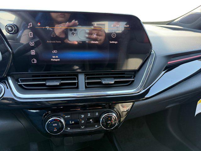 new 2025 Chevrolet Trax car, priced at $26,190