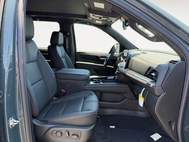 new 2025 Chevrolet Suburban car, priced at $76,680